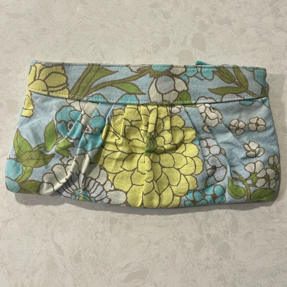Floral clutch bag